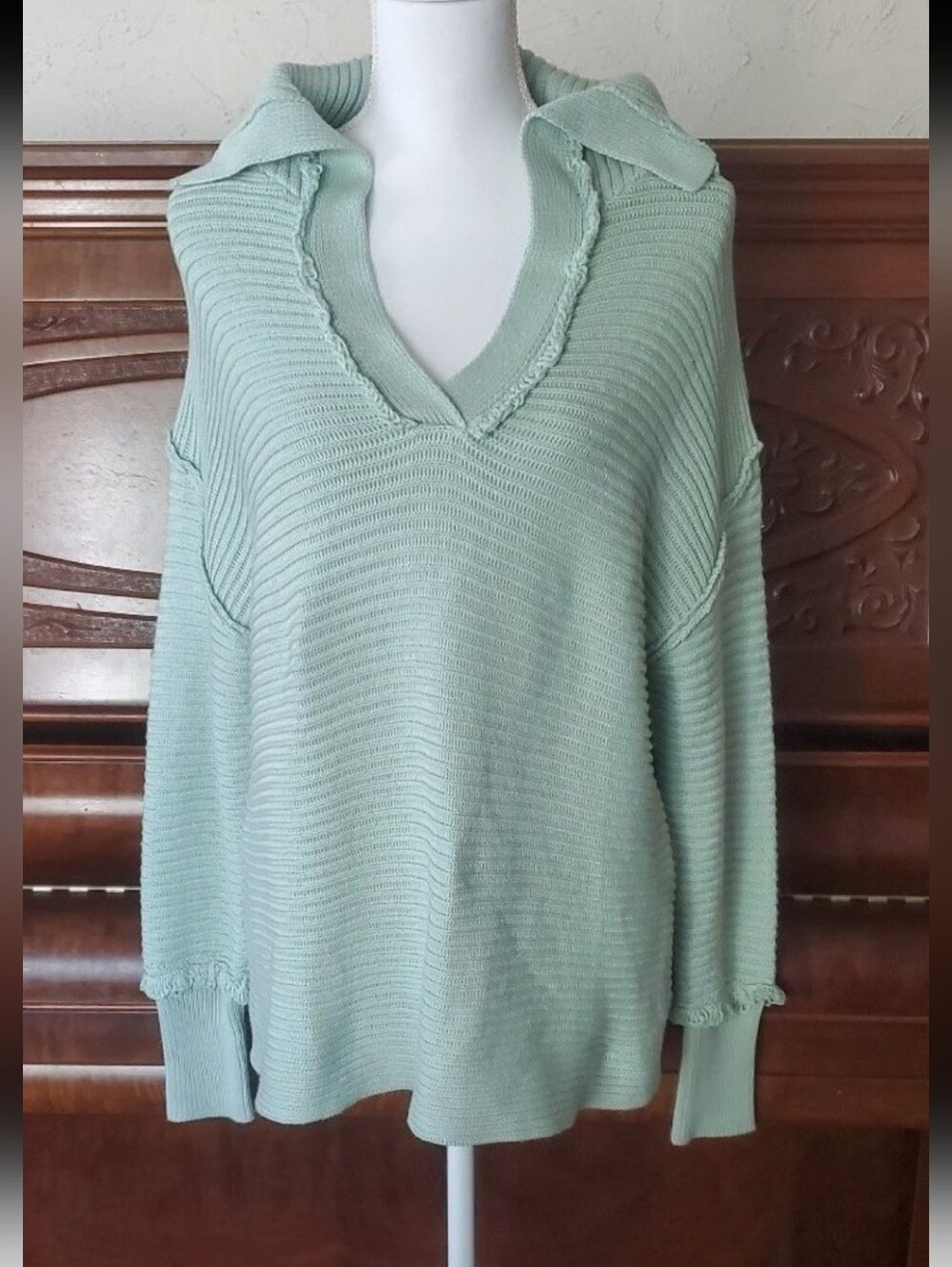 Anthropologie Size Medium Sweater Mint Green Sweater V Neck Lillusory Sweater